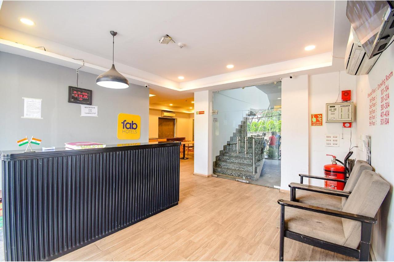 โอโย ทาวน์เฮาส์ 060 แอร์พอร์ต กรีน อาร์เขต Hotel โกลกาตา ภายนอก รูปภาพ