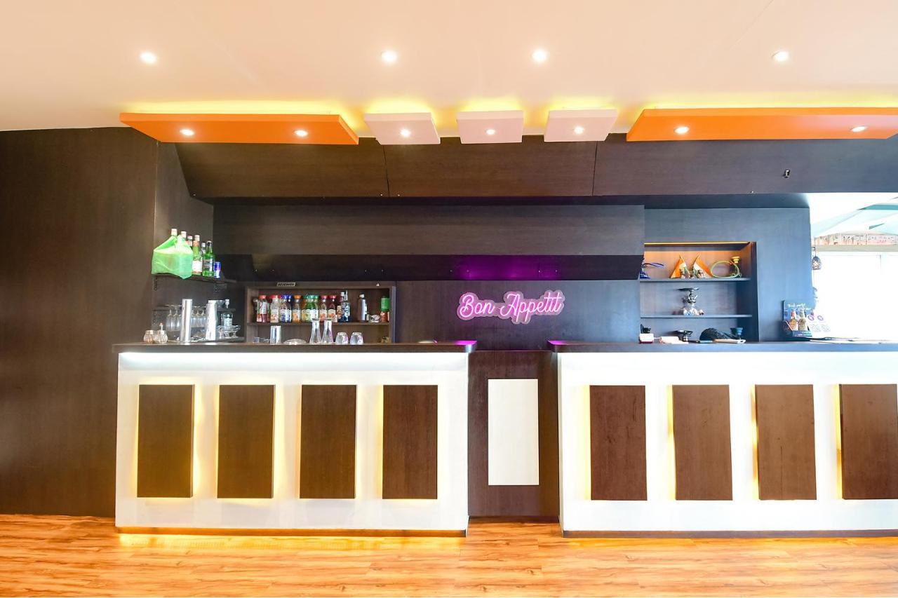 โอโย ทาวน์เฮาส์ 060 แอร์พอร์ต กรีน อาร์เขต Hotel โกลกาตา ภายนอก รูปภาพ